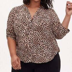 TORRID Leopard Animal Print Georgette Pullover Blouse Size 3 22-24/3X